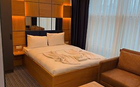 Premium Palace